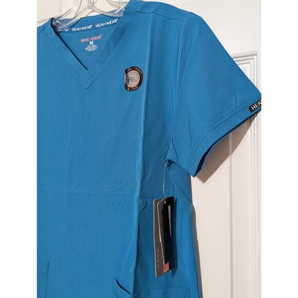 Heal Wear Scrub Top Womens Medium Blue V Neck 4 Way Stretch Medical Shirt - Picture 5 of 9